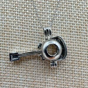 Vintage Y2K Silver Tone Guitar Locket Pendant Necklace Women's Classic Jewelry